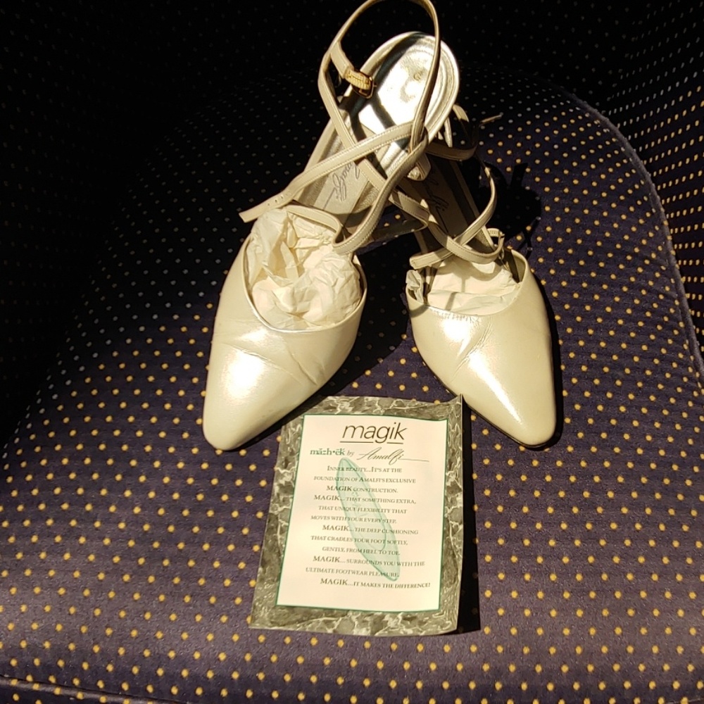 Ladies evening shoes size 8